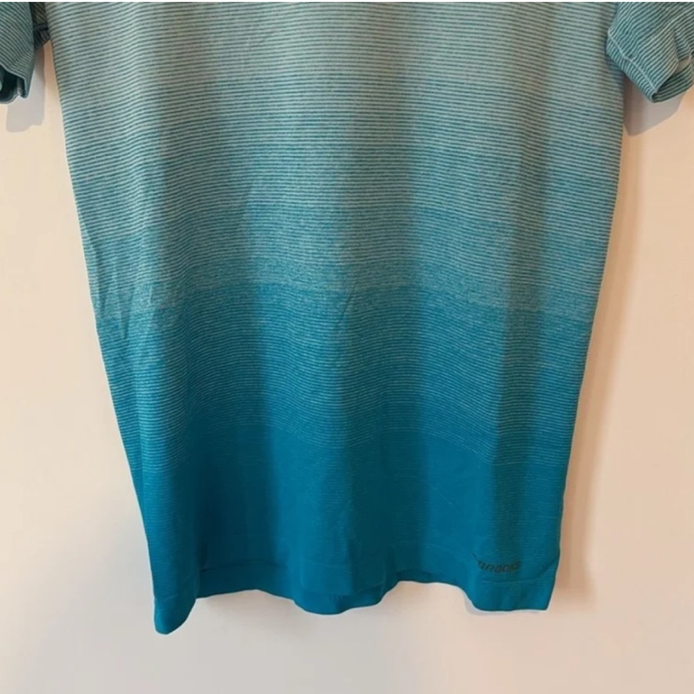 ⭐️ Brooks Running Women’s 'Streaker' Short Sleeve Tee Size Large - Picture 3 of 8